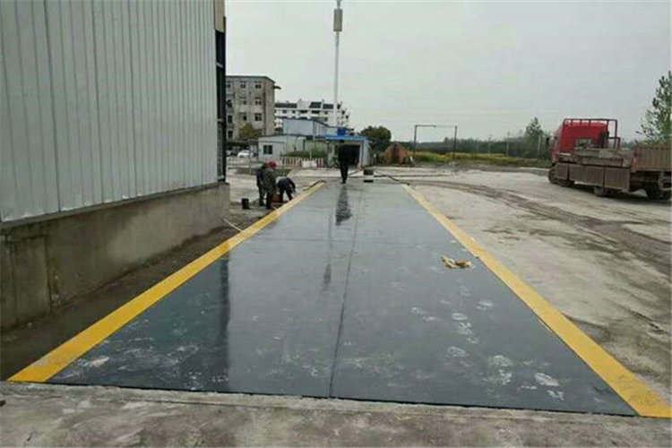 隆回縣150噸標準地磅尺寸3x18米廠(chǎng)家報價(jià)多少錢(qián)
