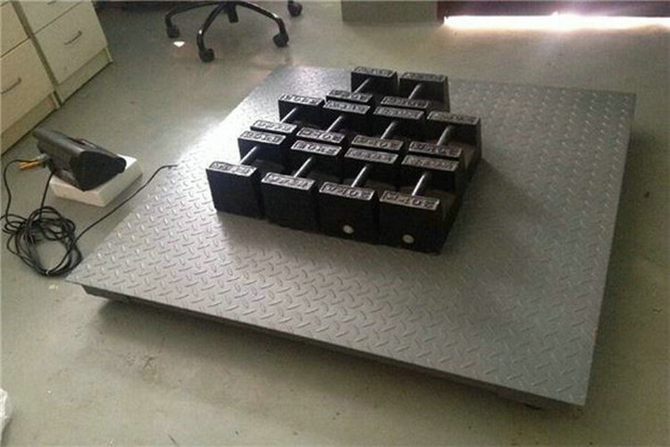 長(cháng)沙計重電子平臺秤