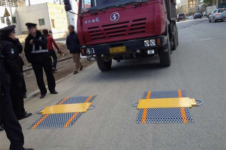 無(wú)線(xiàn)便攜式汽車(chē)衡