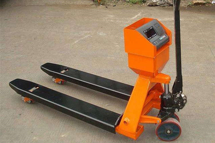 電子叉車(chē)秤是物流單位的得力幫手