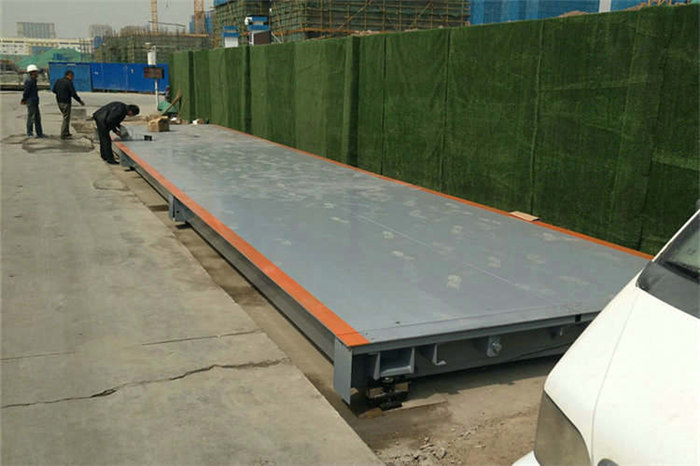 100噸電子汽車(chē)衡靜態(tài)標定設備的操作和應用效果分析